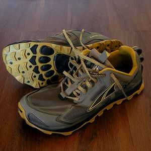 Altra Lone Peak 4.5 Trailrunning Shoe